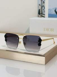 Picture of Dior Sunglasses _SKUfw80880225fw